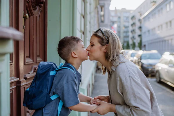 Mother Kissing Her Young Son Way School Mother Boy Say — Foto de Stock