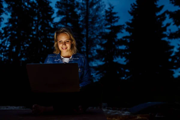 Woman Freelancer Working Laptop Sitting Outdoor Evening Concept Remote Office — стоковое фото