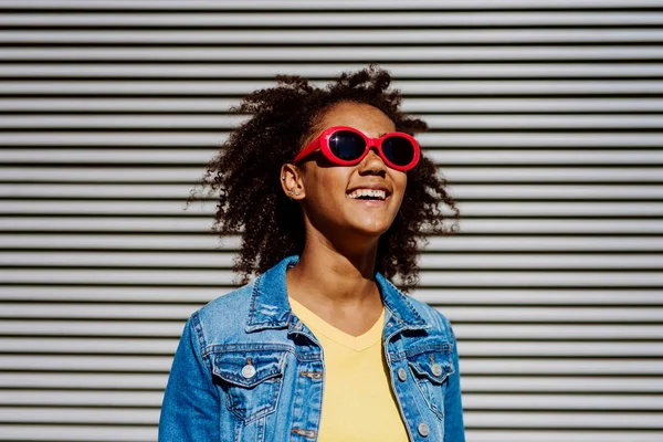 Portrait Young Happy Multiracial Teenage Girl Red Sunglasses Afro Hairstyle — Foto Stock