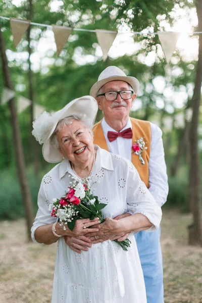 Senior Couple Having Marriage Nature Summer Day — Zdjęcie stockowe