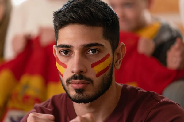 Nadšení Fotbaloví Fanoušci Vytlačují Španělský Národní Tým Živém Fotbalovém Zápase — Stock fotografie