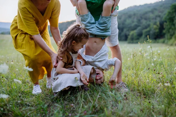 Happy Young Family Having Fun Together Green Nature — Foto Stock
