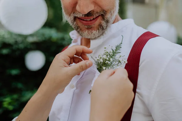 Mature Groom Recieving Decoration His Shirt Bride Wedding Reception Backyard — Stock Fotó