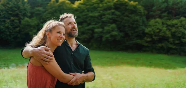 Close Happy Couple Looking Dreaming Future Outdoor Meadow — Stok Foto