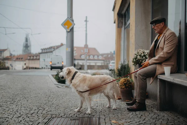 Unhappy Senior Man Sitting Bench Front Store Waiting Somebody Wih — Fotografia de Stock