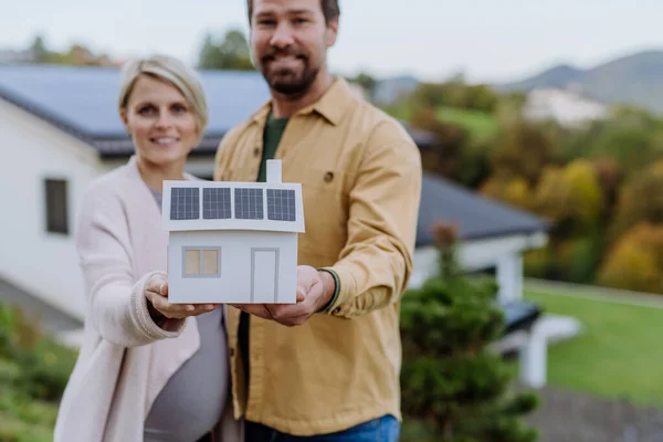 Close Happy Couple Holding Paper Model House Solar Panels Alternative — Stock Photo, Image