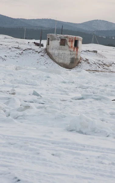 Frozen jezioro Bajkał. zima. — Zdjęcie stockowe