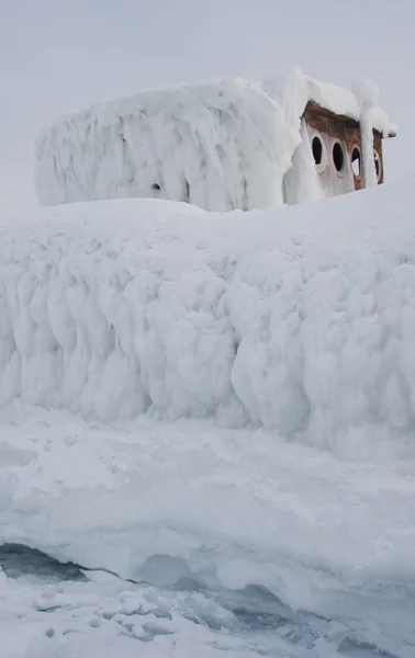 Der zugefrorene Baikalsee. Winter. — Stockfoto