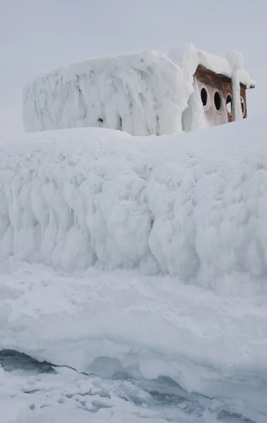 Lago congelado Baikal. Invierno . —  Fotos de Stock