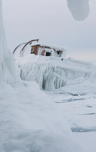 Frozen jezioro Bajkał. zima. — Zdjęcie stockowe