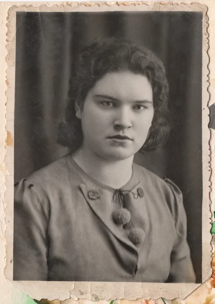 Porträt einer schönen Frau. Retro-Stil. — Stockfoto