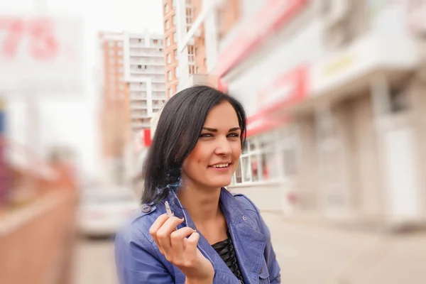 Attractive young woman — Stock Photo, Image