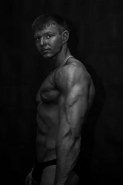 Gespierde bodybuilder — Stockfoto