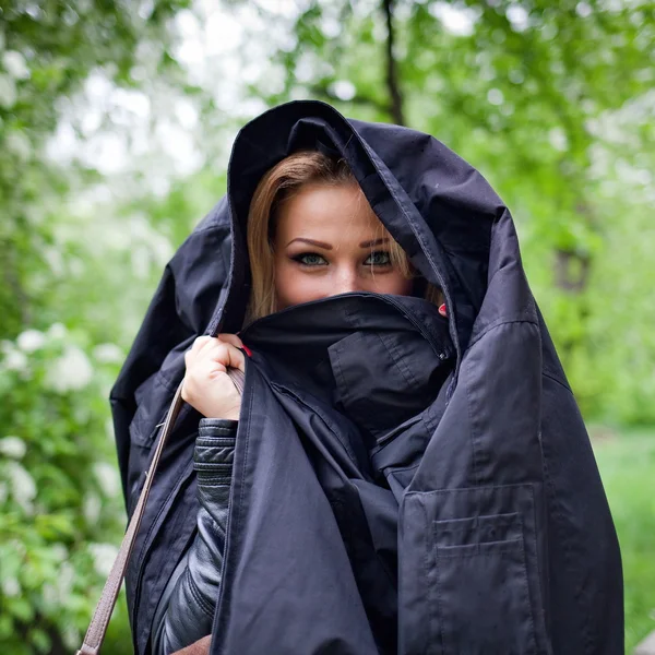 Pretty woman with leather jacket — Stock Photo, Image