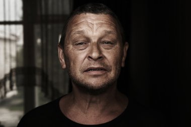 portre genç bir adam değil