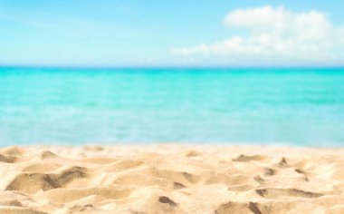 Kumsal kumlu ve deniz berrak tatil suları Yazı dinlendir