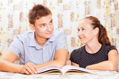 İkiniz birlikte sınıfta öğrenme mutlu