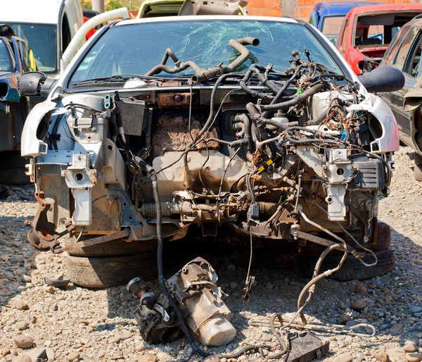 Το ατύχημα αυτοκινήτων, όπου η ζημία ήταν τεράστια — Φωτογραφία Αρχείου