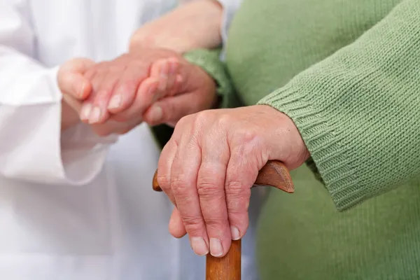 Cuidado de ancianos en el hogar — Foto de Stock