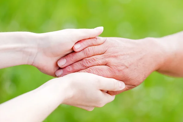 Cuidados de personas mayores — Foto de Stock