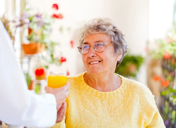 Elderly home care — Stock Photo, Image