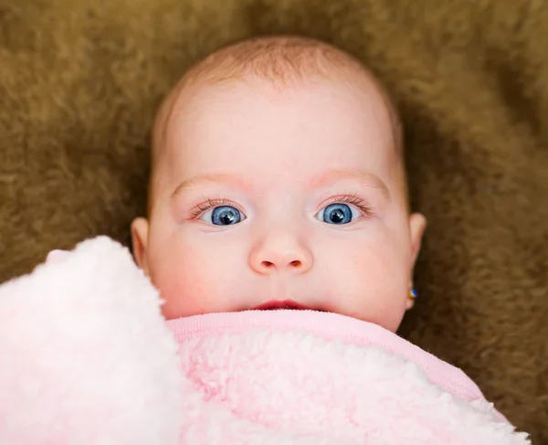 Schattige baby — Stockfoto