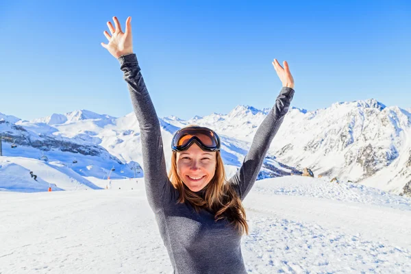 Az Alpokban a téli szórakozás — Stock Fotó
