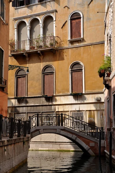 Venice bridge — Stock Photo, Image