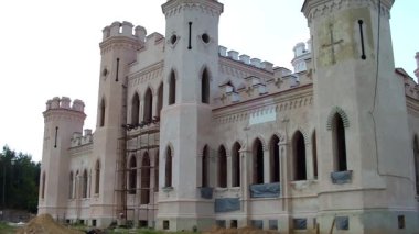 Saray puslovskih