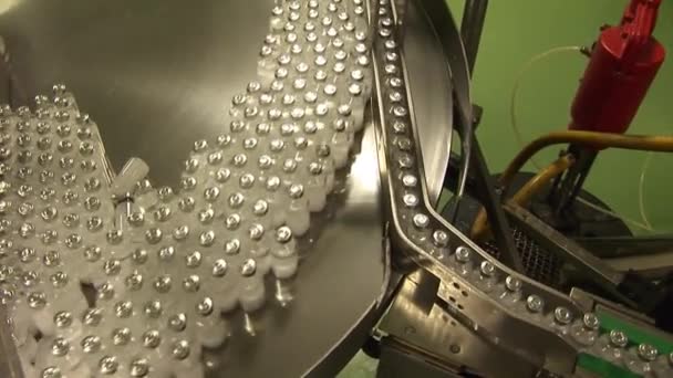 Automatizovaná výroba léků. — Stock video