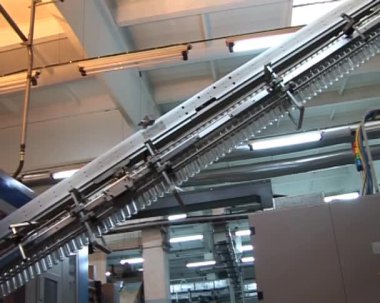 Şeffaf PET şişe üretim hattı.