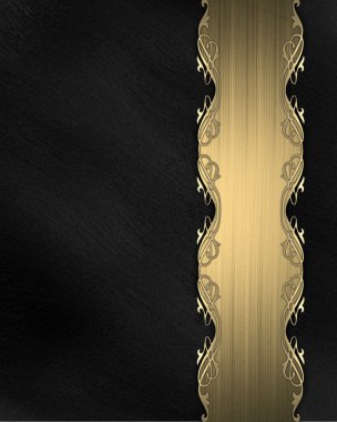 siyah bir zemin üzerine altın tabakta güzel desen