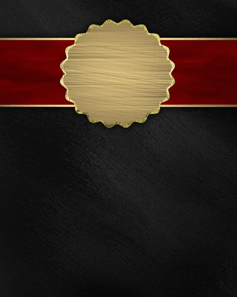 Siyah arka plan ile kırmızı bir şerit ve altın çember — Stok fotoğraf