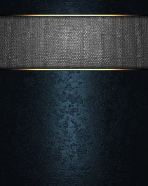 güzel mavi arka plan ile yazmak için metal bir tabela.