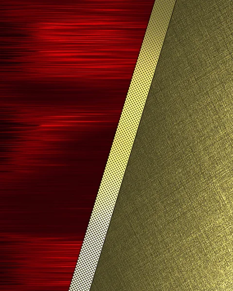 Красный фон с наклонным золотым листом бумаги . — стоковое фото