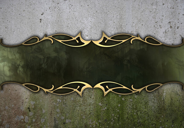 Гранж стена с красивой старой табличкой
.