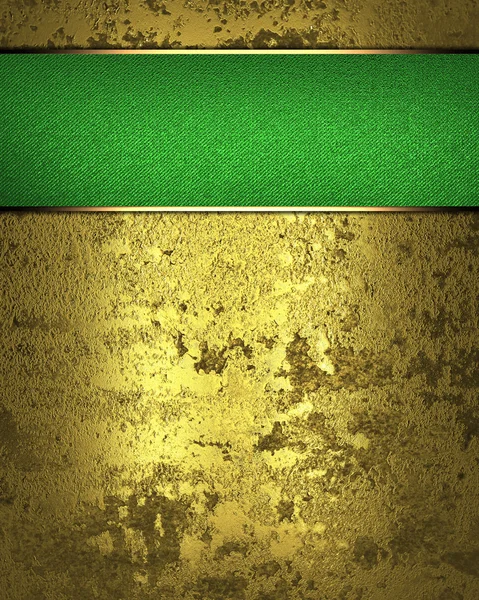 Yazmak için bir yeşil isim levhası ile eski altın duvar — Stok fotoğraf