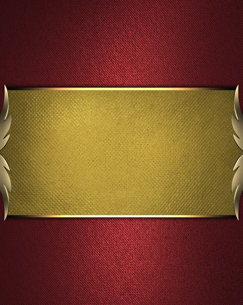 Fundo vermelho com placa de ouro e uma bela guarnição de ouro — Fotografia de Stock