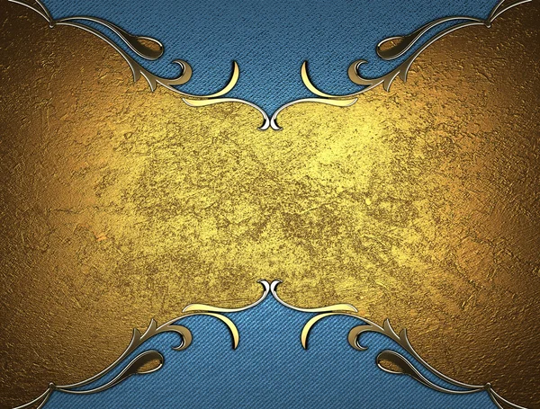 Blauer Hintergrund mit einem goldenen Teller und einer schönen Zierleiste — Stockfoto
