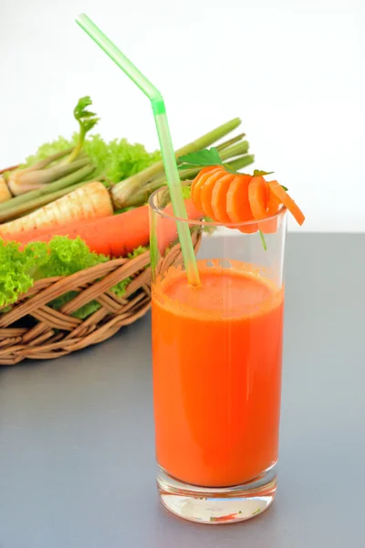 Fresh carrot juice — Stock Photo, Image