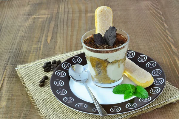 Tiramisu im Glas - Dessert — Stockfoto