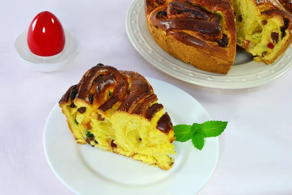 Wielkanoc słodki chleb kromka — Zdjęcie stockowe