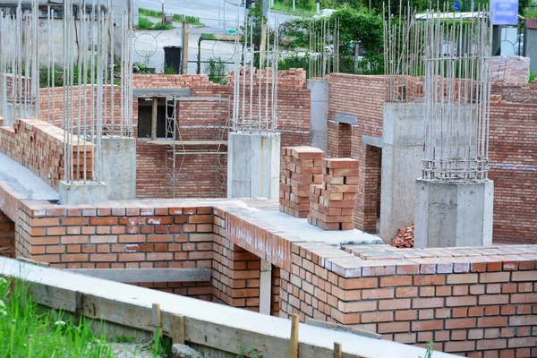 Edificio de viviendas - sitio de construcción — Foto de Stock