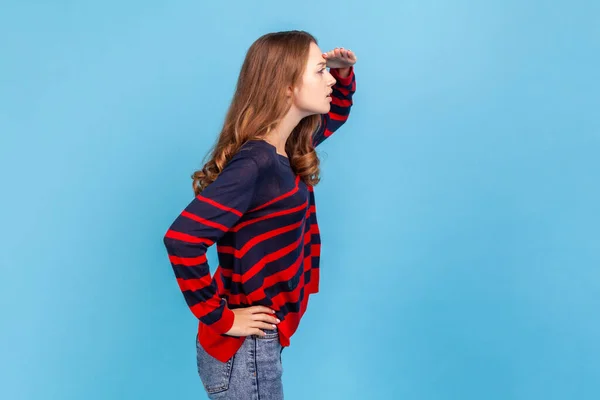 Side View Portrait Woman Wearing Striped Casual Style Sweater Keeps — Stock Photo, Image