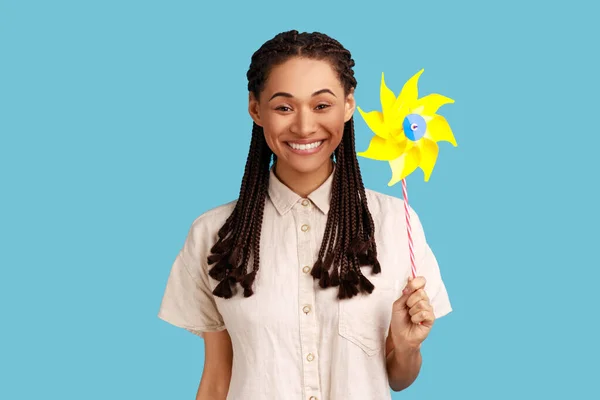 Origami Hand Mill Portrait Happy Smiling Carefree Woman Black Dreadlocks — Stock Photo, Image