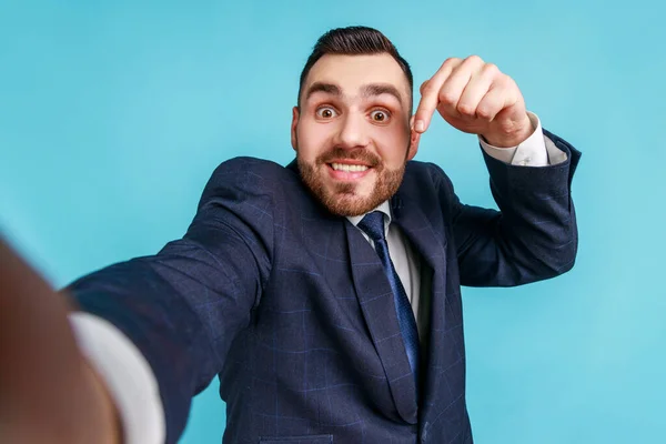 Man Toothy Smile Suit Taking Selfie Making Video Call Looking — 图库照片