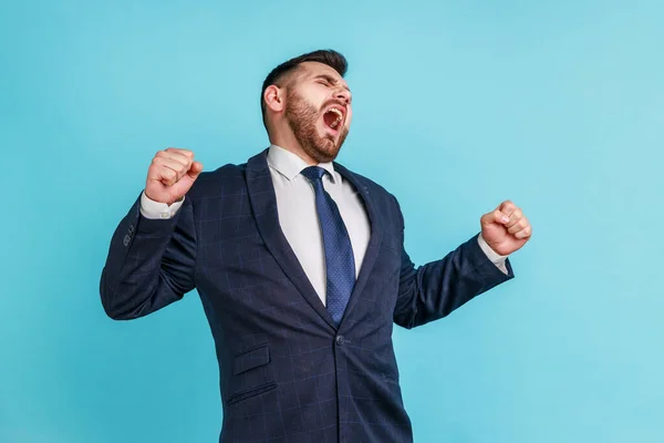 Young Attractive Businessman Beard Wearing Dark Official Style Suit Yawning — Stockfoto