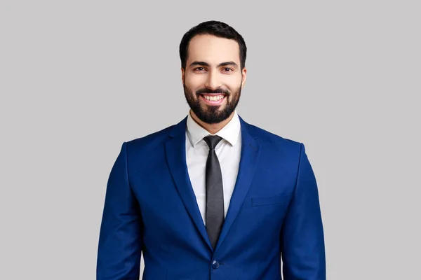 Cheerful Bearded Man Charming Smile Standing Looking Camera Expressing Positive — Stock Photo, Image