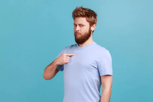 Portrait Self Confident Narcissistic Bearded Man Standing Pointing Himself Feeling — Foto de Stock