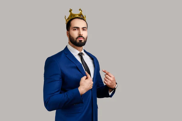 Portrait Self Confident Bearded Man Golden Crown Pointing Herself Finger — Stockfoto